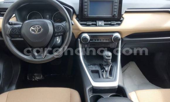 Sayi Na hannu Toyota RAV4 White Mota in Accra a Greater Accra Sayi Na hannu Toyota RAV4 White Mota in Accra a Greater Accra
