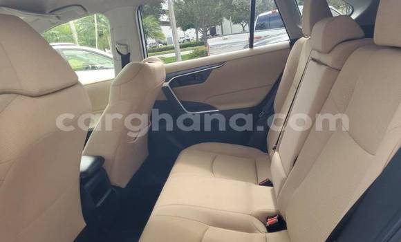 Sayi Na hannu Toyota RAV4 White Mota in Accra a Greater Accra Sayi Na hannu Toyota RAV4 White Mota in Accra a Greater Accra