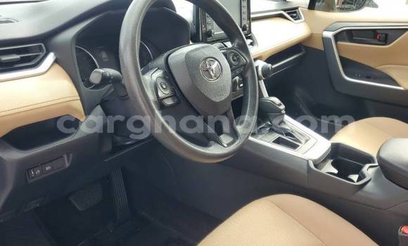 Sayi Na hannu Toyota RAV4 White Mota in Accra a Greater Accra Sayi Na hannu Toyota RAV4 White Mota in Accra a Greater Accra