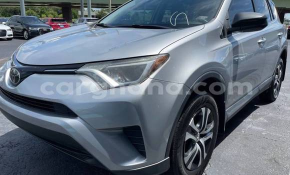 Sayi Na hannu Toyota RAV4 Azurfa Mota in Accra a Greater Accra Sayi Na hannu Toyota RAV4 Azurfa Mota in Accra a Greater Accra