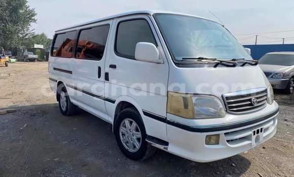 Buy Used Toyota Hiace White Car in Sekondi–Takoradi Metropolitan in Western