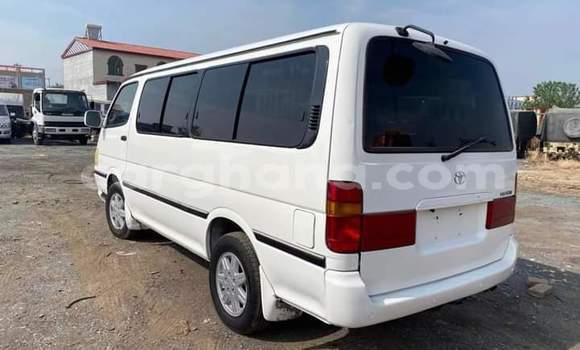 Sayi Na hannu Toyota Hiace White Mota in Sekondi–Takoradi Metropolitan a Yamma Sayi Na hannu Toyota Hiace White Mota in Sekondi–Takoradi Metropolitan a Yamma