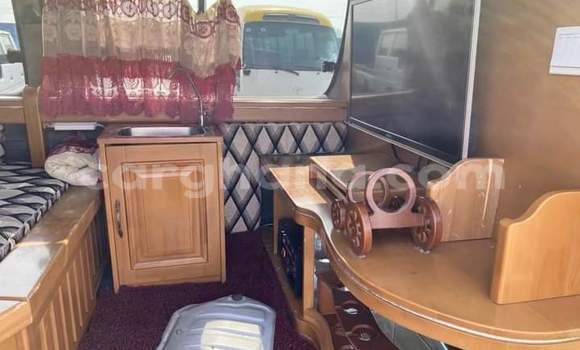 Sayi Na hannu Toyota Hiace White Mota in Sekondi–Takoradi Metropolitan a Yamma Sayi Na hannu Toyota Hiace White Mota in Sekondi–Takoradi Metropolitan a Yamma