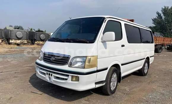 Sayi Na hannu Toyota Hiace White Mota in Sekondi–Takoradi Metropolitan a Yamma Sayi Na hannu Toyota Hiace White Mota in Sekondi–Takoradi Metropolitan a Yamma