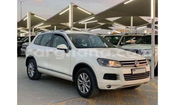 Sayi Imported Volkswagen Touareg White Mota in Import - Dubai a Ashanti Sayi Imported Volkswagen Touareg White Mota in Import - Dubai a Ashanti