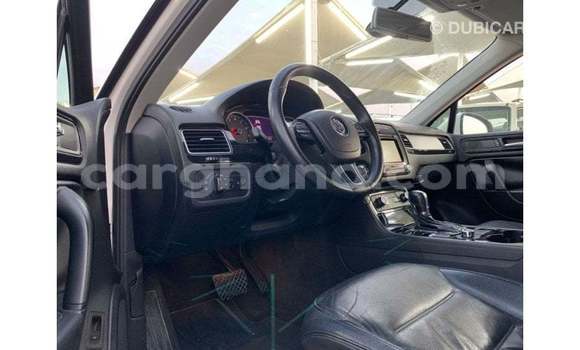 Sayi Imported Volkswagen Touareg White Mota in Import - Dubai a Ashanti Sayi Imported Volkswagen Touareg White Mota in Import - Dubai a Ashanti
