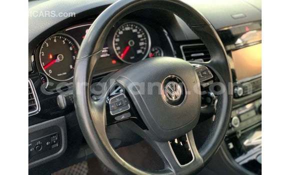 Sayi Imported Volkswagen Touareg White Mota in Import - Dubai a Ashanti Sayi Imported Volkswagen Touareg White Mota in Import - Dubai a Ashanti