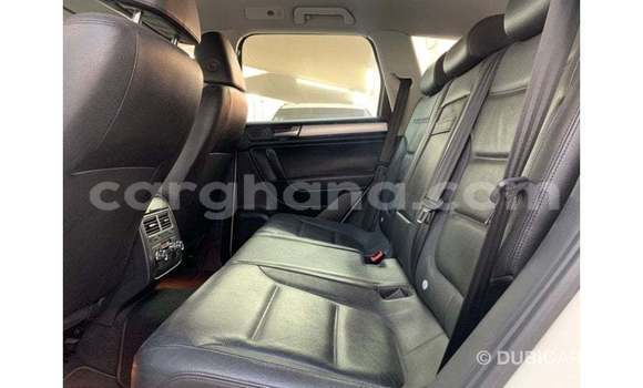 Sayi Imported Volkswagen Touareg White Mota in Import - Dubai a Ashanti Sayi Imported Volkswagen Touareg White Mota in Import - Dubai a Ashanti