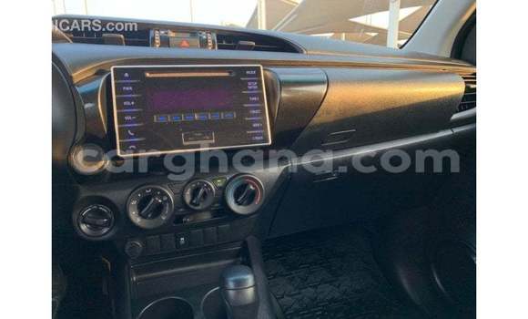 Sayi Imported Toyota Hilux White Mota in Import - Dubai a Ashanti Sayi Imported Toyota Hilux White Mota in Import - Dubai a Ashanti