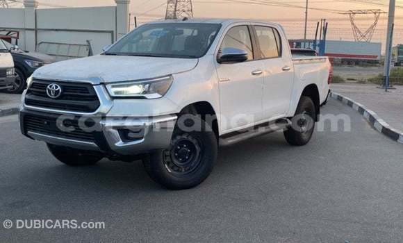 Buy Import Toyota Hilux White Car in Import - Dubai in Ashanti Buy Import Toyota Hilux White Car in Import - Dubai in Ashanti