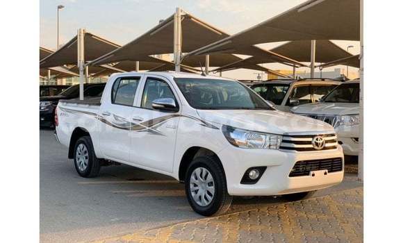 Ra Imported Toyota Hilux funfun Ọkọ̀ in Import - Dubai ni Ashanti Ra Imported Toyota Hilux funfun Ọkọ̀ in Import - Dubai ni Ashanti