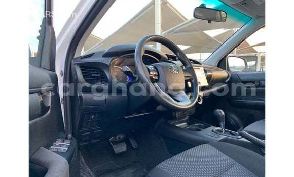 Ra Imported Toyota Hilux funfun Ọkọ̀ in Import - Dubai ni Ashanti Ra Imported Toyota Hilux funfun Ọkọ̀ in Import - Dubai ni Ashanti