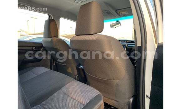 Ra Imported Toyota Hilux funfun Ọkọ̀ in Import - Dubai ni Ashanti Ra Imported Toyota Hilux funfun Ọkọ̀ in Import - Dubai ni Ashanti