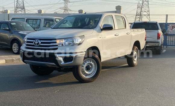 Buy Import Toyota Hilux White Car in Import - Dubai in Ashanti