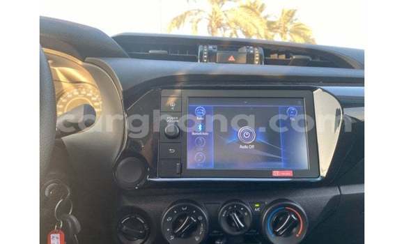 Buy Import Toyota Hilux White Car in Import - Dubai in Ashanti Buy Import Toyota Hilux White Car in Import - Dubai in Ashanti