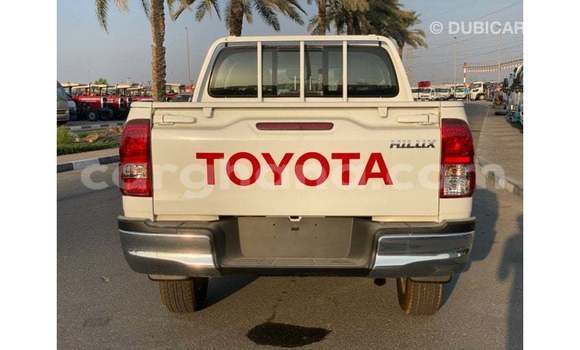 Buy Import Toyota Hilux White Car in Import - Dubai in Ashanti Buy Import Toyota Hilux White Car in Import - Dubai in Ashanti