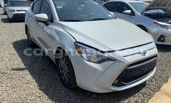 Sayi Na hannu Toyota Yaris White Mota in Accra a Greater Accra Sayi Na hannu Toyota Yaris White Mota in Accra a Greater Accra