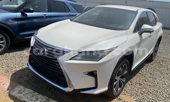 Sayi Na hannu Lexus RX 350 White Mota in Accra a Greater Accra Sayi Na hannu Lexus RX 350 White Mota in Accra a Greater Accra
