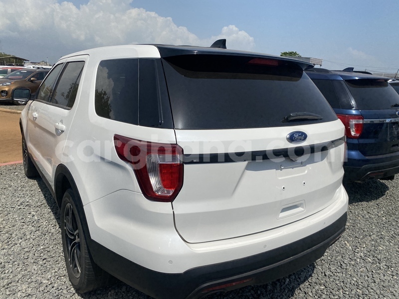 Big with watermark ford explorer greater accra accra 51935