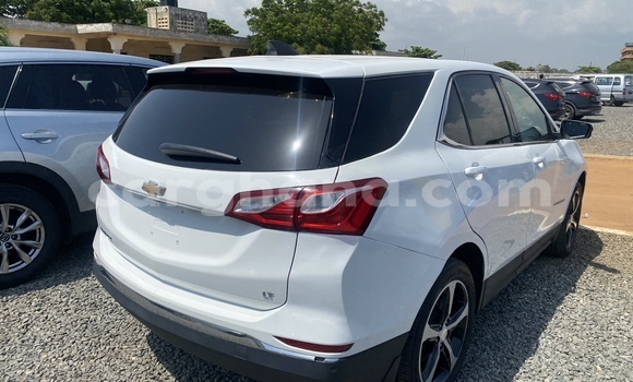 Sayi Na hannu Chevrolet Equinox White Mota in Accra a Greater Accra Sayi Na hannu Chevrolet Equinox White Mota in Accra a Greater Accra