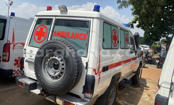 Buy Used Toyota Land Cruiser White Car in Accra in Greater Accra Buy Used Toyota Land Cruiser White Car in Accra in Greater Accra