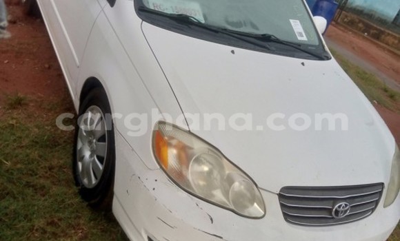 Sayi Na hannu Toyota Corolla White Mota in Sekondi–Takoradi Metropolitan a Yamma Sayi Na hannu Toyota Corolla White Mota in Sekondi–Takoradi Metropolitan a Yamma