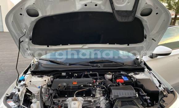 Sayi Na hannu Honda Civic White Mota in Accra a Greater Accra Sayi Na hannu Honda Civic White Mota in Accra a Greater Accra