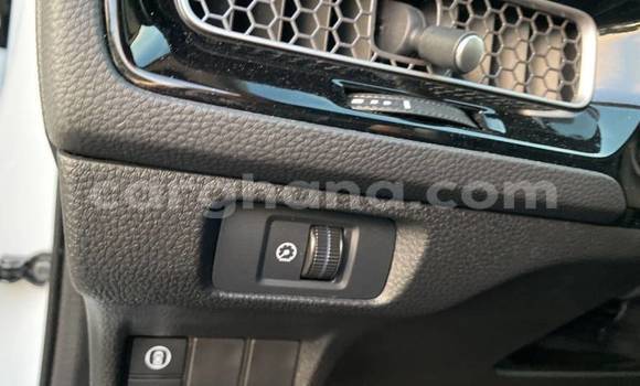 Sayi Na hannu Honda Civic White Mota in Accra a Greater Accra Sayi Na hannu Honda Civic White Mota in Accra a Greater Accra