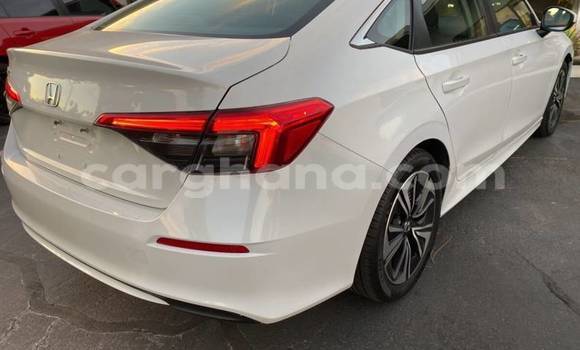 Sayi Na hannu Honda Civic White Mota in Accra a Greater Accra Sayi Na hannu Honda Civic White Mota in Accra a Greater Accra
