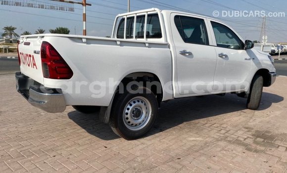 Buy Import Toyota Hilux White Car in Import - Dubai in Ashanti Buy Import Toyota Hilux White Car in Import - Dubai in Ashanti