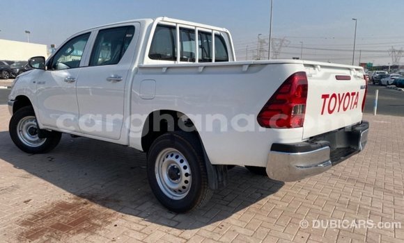 Buy Import Toyota Hilux White Car in Import - Dubai in Ashanti Buy Import Toyota Hilux White Car in Import - Dubai in Ashanti