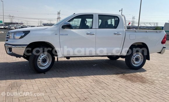 Buy Import Toyota Hilux White Car in Import - Dubai in Ashanti Buy Import Toyota Hilux White Car in Import - Dubai in Ashanti