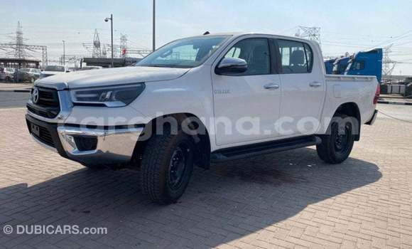 Buy Import Toyota Hilux White Car in Import - Dubai in Ashanti Buy Import Toyota Hilux White Car in Import - Dubai in Ashanti