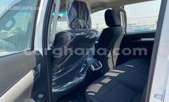 Buy Import Toyota Hilux White Car in Import - Dubai in Ashanti Buy Import Toyota Hilux White Car in Import - Dubai in Ashanti
