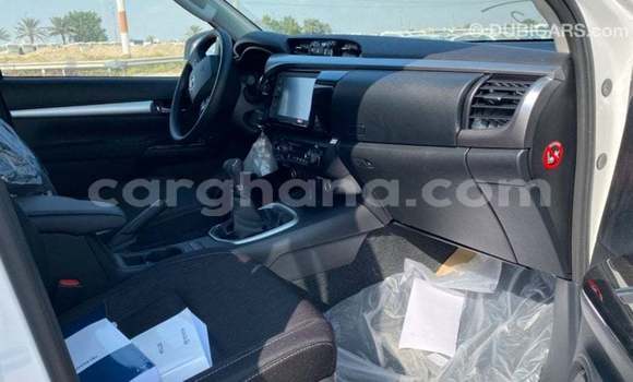 Buy Import Toyota Hilux White Car in Import - Dubai in Ashanti Buy Import Toyota Hilux White Car in Import - Dubai in Ashanti
