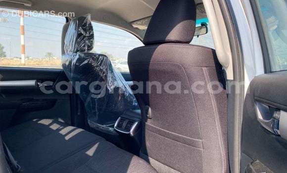 Buy Import Toyota Hilux White Car in Import - Dubai in Ashanti Buy Import Toyota Hilux White Car in Import - Dubai in Ashanti