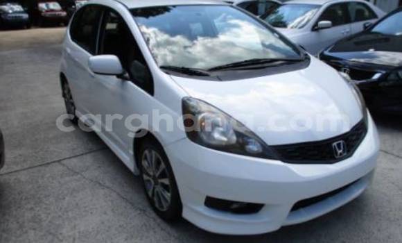 Sayi Na hannu Honda FIT White Mota in Accra a Greater Accra Sayi Na hannu Honda FIT White Mota in Accra a Greater Accra