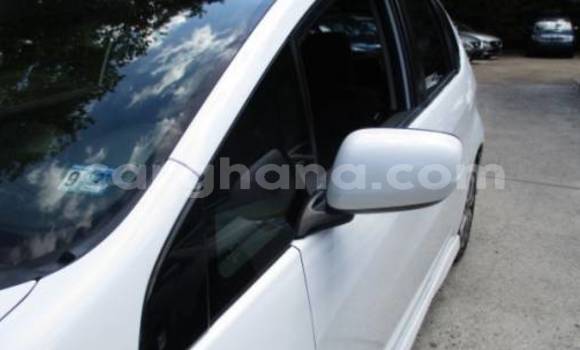 Sayi Na hannu Honda FIT White Mota in Accra a Greater Accra Sayi Na hannu Honda FIT White Mota in Accra a Greater Accra