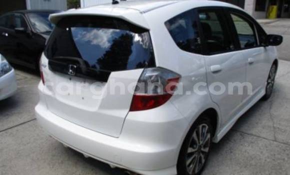 Sayi Na hannu Honda FIT White Mota in Accra a Greater Accra Sayi Na hannu Honda FIT White Mota in Accra a Greater Accra