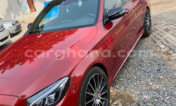 Ra Àlòkù Mercedes-Benz E-Classe Red Ọkọ̀ in Accra ni Greater Accra Ra Àlòkù Mercedes-Benz E-Classe Red Ọkọ̀ in Accra ni Greater Accra