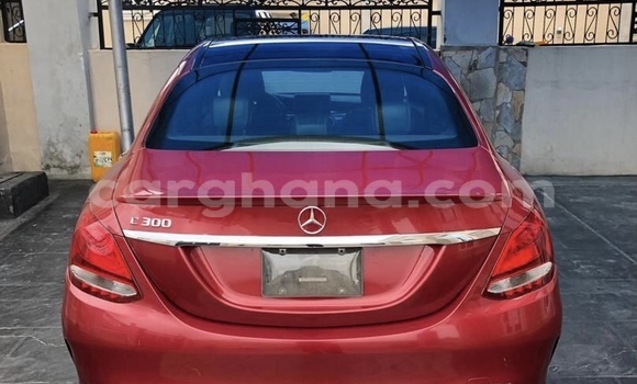 Ra Àlòkù Mercedes-Benz E-Classe Red Ọkọ̀ in Accra ni Greater Accra Ra Àlòkù Mercedes-Benz E-Classe Red Ọkọ̀ in Accra ni Greater Accra