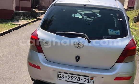 Sayi Na hannu Toyota Vitz Sauran Mota in Accra a Greater Accra