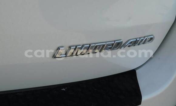 Buy Used Toyota Highlander White Car in Accra in Greater Accra Buy Used Toyota Highlander White Car in Accra in Greater Accra