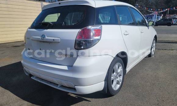 Buy Used Toyota Matrix White Car in Accra in Greater Accra Buy Used Toyota Matrix White Car in Accra in Greater Accra