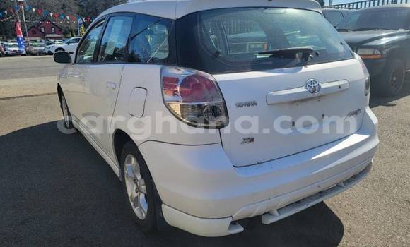 Buy Used Toyota Matrix White Car in Accra in Greater Accra Buy Used Toyota Matrix White Car in Accra in Greater Accra