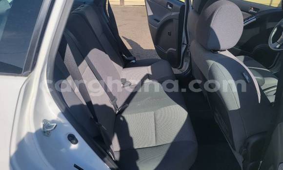 Buy Used Toyota Matrix White Car in Accra in Greater Accra Buy Used Toyota Matrix White Car in Accra in Greater Accra