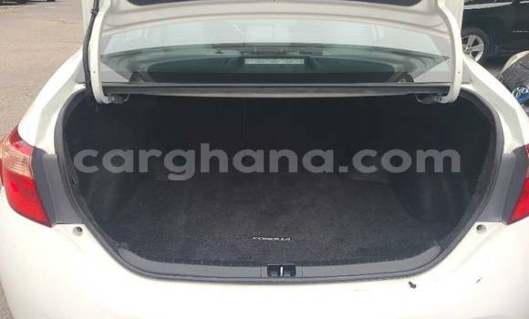 Sayi Na hannu Toyota Corolla White Mota in Accra a Greater Accra Sayi Na hannu Toyota Corolla White Mota in Accra a Greater Accra