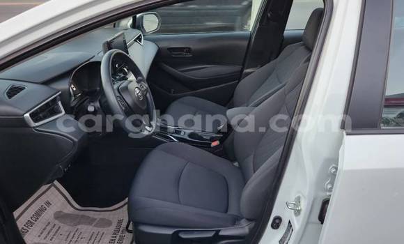 Sayi Na hannu Toyota Corolla White Mota in Accra a Greater Accra Sayi Na hannu Toyota Corolla White Mota in Accra a Greater Accra