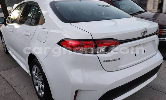 Sayi Na hannu Toyota Corolla White Mota in Accra a Greater Accra Sayi Na hannu Toyota Corolla White Mota in Accra a Greater Accra