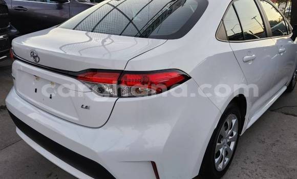 Sayi Na hannu Toyota Corolla White Mota in Accra a Greater Accra Sayi Na hannu Toyota Corolla White Mota in Accra a Greater Accra